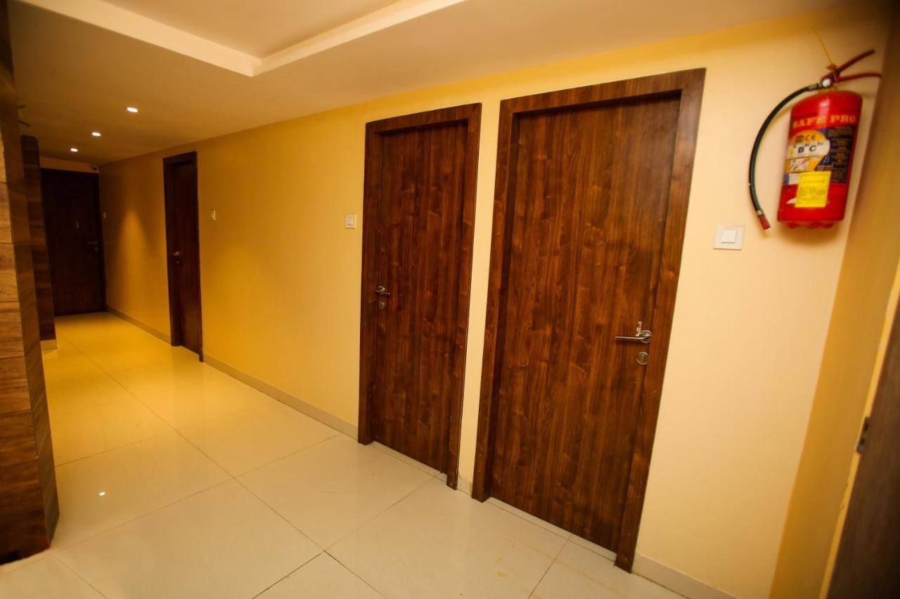 Garden Creek Residency - Near To Mumbai International Airport 호텔 외부 사진