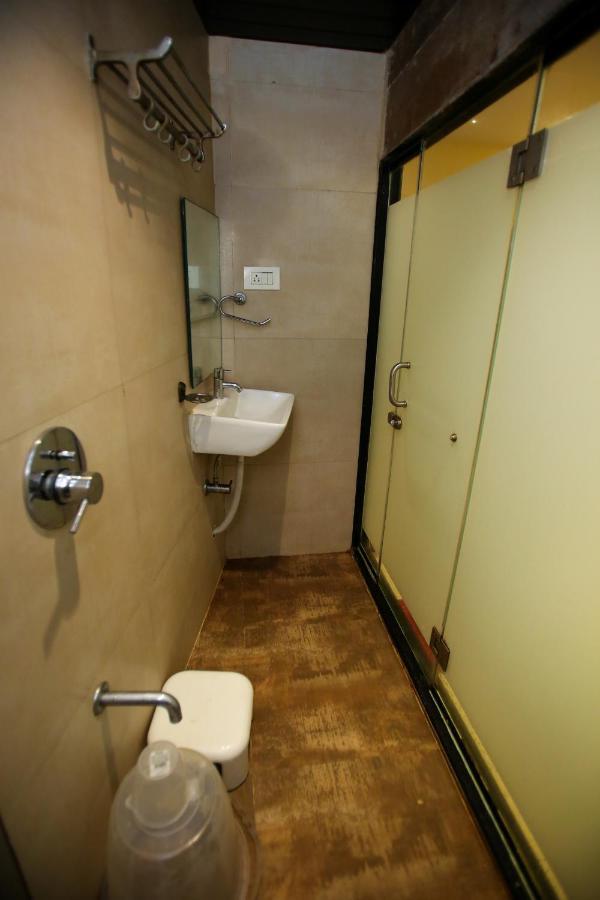 Garden Creek Residency - Near To Mumbai International Airport 호텔 외부 사진
